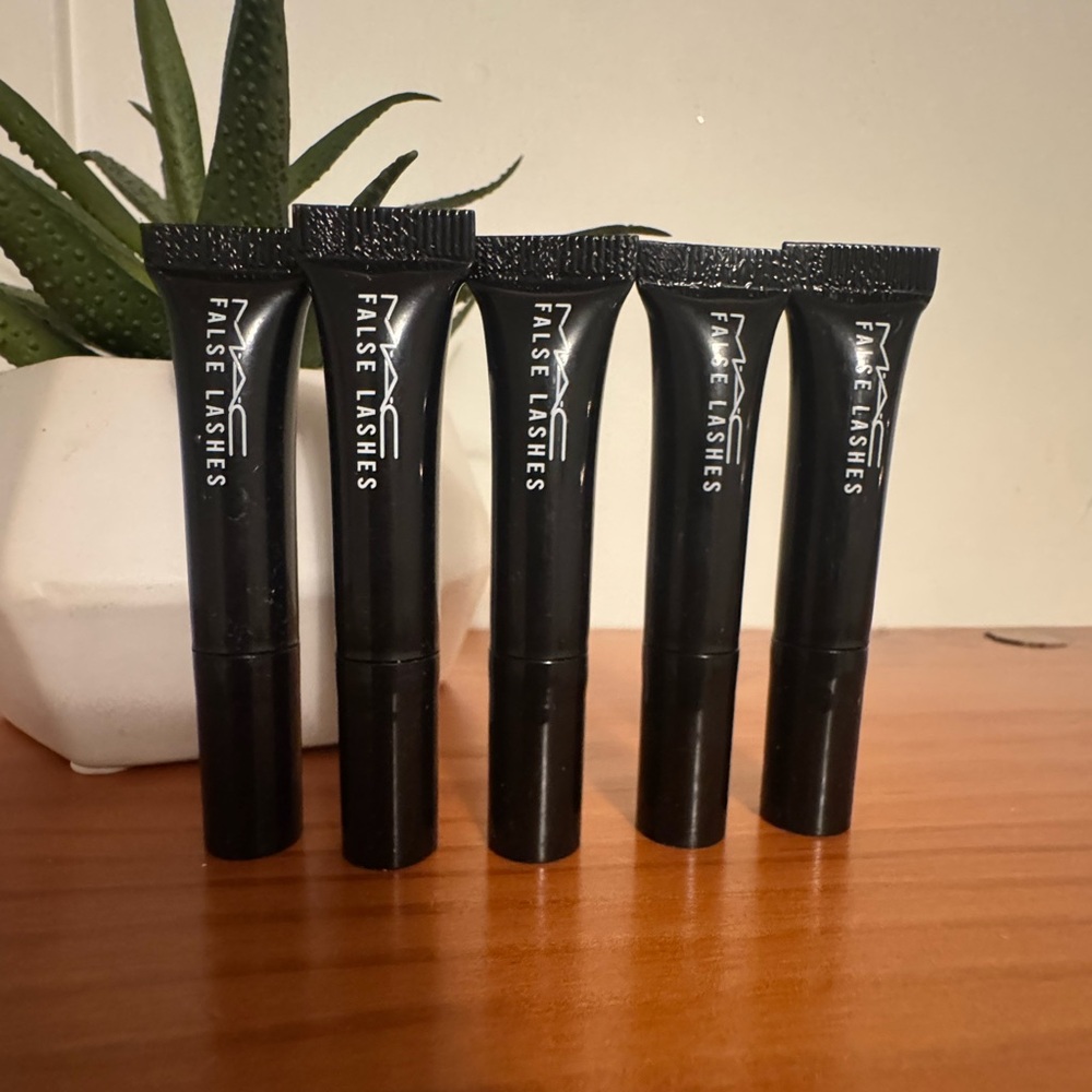 NEW MAC False Lashes Mascara Mini / Deluxe Samples